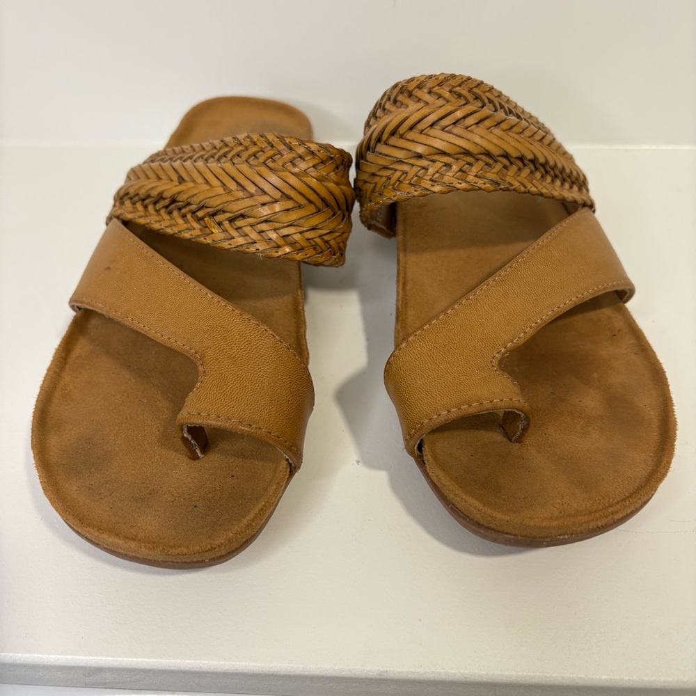 Beartrap Tan Braided Strap Sandals Women’s Size 7.5